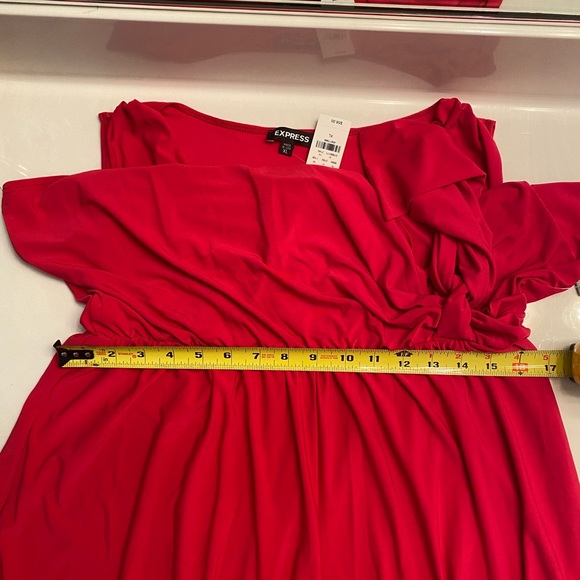 Express pink short romper size xl - Picture 12 of 13